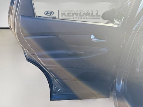 Used 2020 Hyundai Santa Fe SE image 22