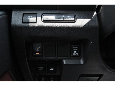 Used 2025 Nissan Frontier PRO-4X w/ Pro Convenience Package AWD/4WD image 20