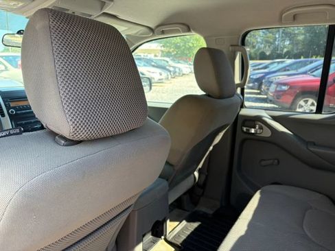 Used 2014 Nissan Frontier S AWD/4WD image 19
