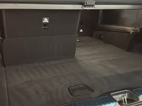 Used 2024 Mercedes-Benz GLS 580 GLS 580 image 48