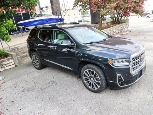 Used 2021 GMC Acadia Denali w/ Trailering Package AWD/4WD image 7