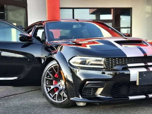 Used 2021 Dodge Charger SRT Hellcat w/ Harman/Kardon Audio Group image 17