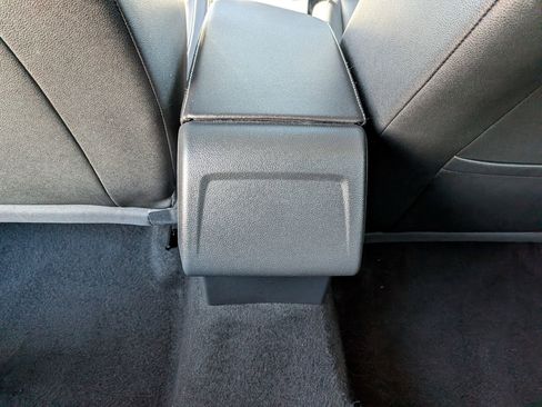 Used 2024 Volkswagen Jetta SE FWD image 26