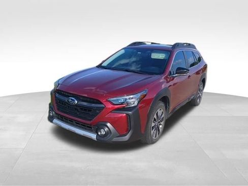 Used 2025 Subaru Outback Limited AWD/4WD image 8