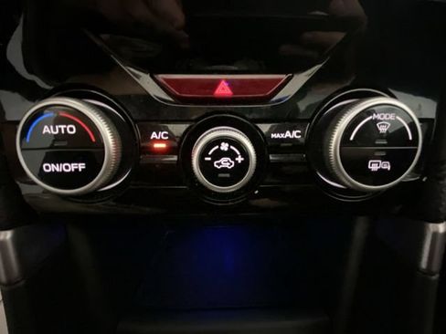 Used 2020 Subaru Forester Premium AWD/4WD image 18