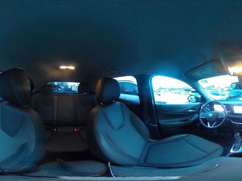 Used 2025 Buick Encore GX Preferred image 36