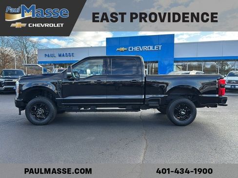 Used 2024 Ford F350 XLT w/ XLT Premium Package image 4