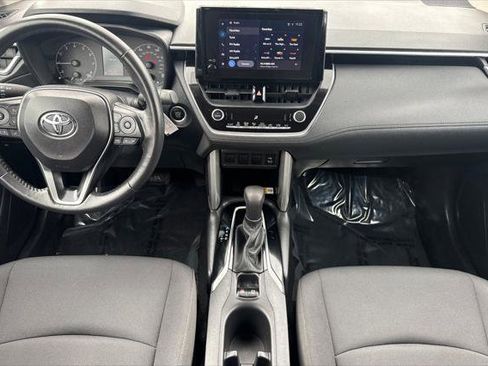 Certified 2023 Toyota Corolla Cross LE image 3