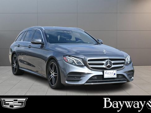 Used 2019 Mercedes-Benz E 450 4MATIC Wagon image 3