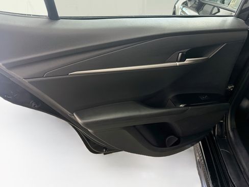 Used 2025 Toyota Camry SE FWD image 27