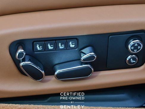 Used 2024 Bentley Continental GT image 17