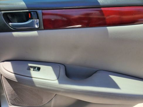 Used 2004 Lexus ES 330 FWD image 31