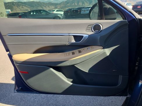 Used 2021 Hyundai Sonata Limited FWD image 18