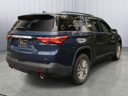 Used 2023 Chevrolet Traverse LT AWD/4WD image 23