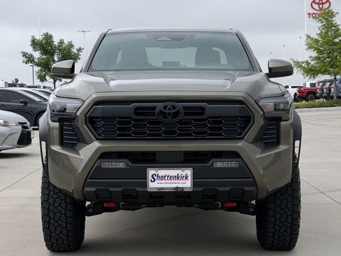 Used 2026 Toyota Tacoma TRD Off-Road AWD/4WD image 7