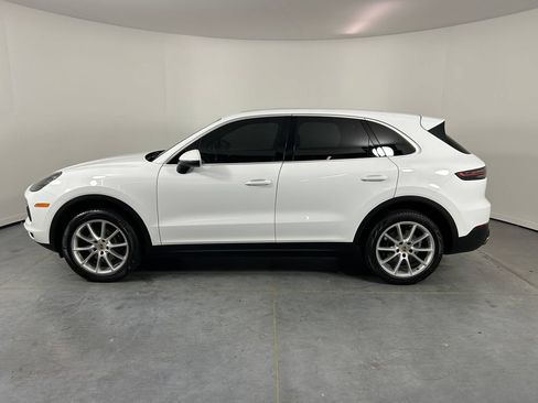 Used 2019 Porsche Cayenne AWD/4WD image 2