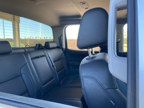 Used 2018 GMC Sierra 1500 SLT AWD/4WD image 6