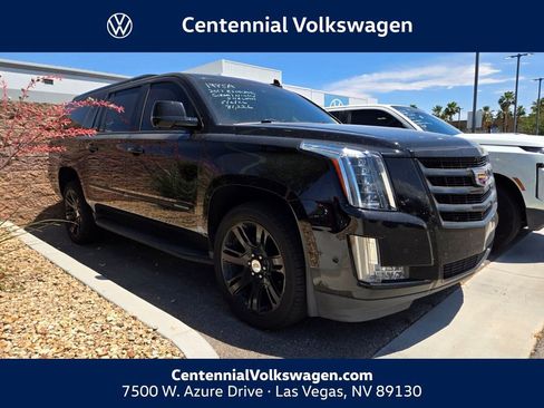 Used 2017 Cadillac Escalade ESV Luxury RWD image 1