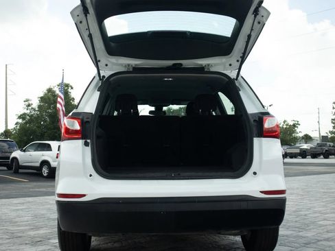 Used 2020 Chevrolet Equinox LS FWD image 28