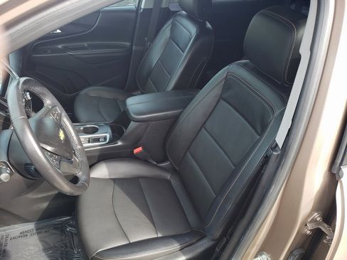 Used 2019 Chevrolet Equinox Premier image 12