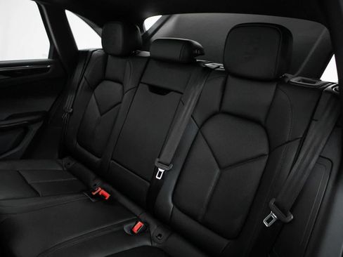 New 2026 Porsche Macan AWD/4WD image 37
