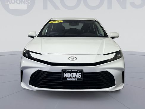 Used 2025 Toyota Camry LE FWD image 11