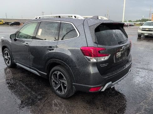 Used 2023 Subaru Forester Touring AWD/4WD image 2