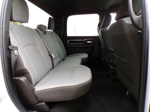 Used 2024 RAM 3500 Big Horn image 10