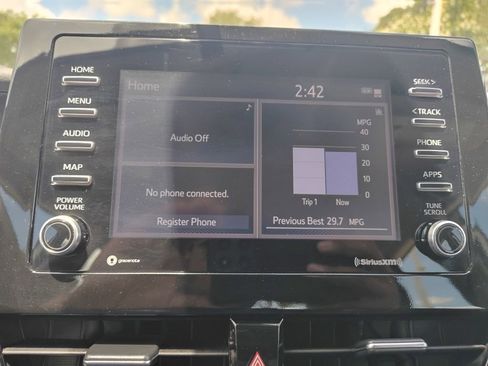 Used 2023 Toyota Camry SE FWD image 4