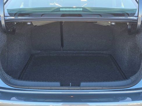 Used 2025 Volkswagen Jetta SE image 15