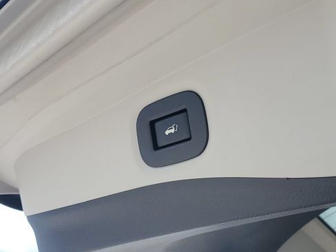 Used 2019 Nissan Rogue SL w/ Premium Package FWD image 14