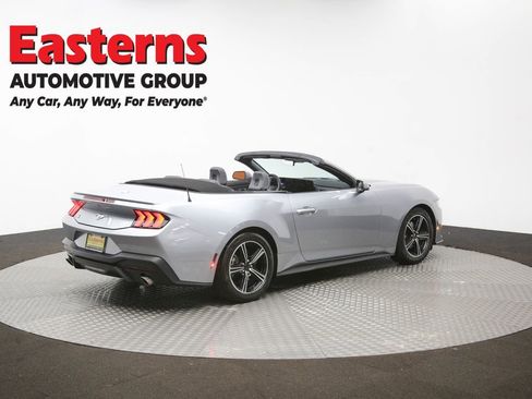 Used 2025 Ford Mustang Premium RWD image 38