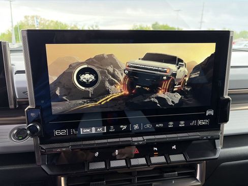 Used 2025 GMC Hummer EV 3X AWD/4WD image 34