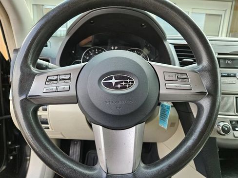 Used 2010 Subaru Outback 2.5i AWD/4WD image 21