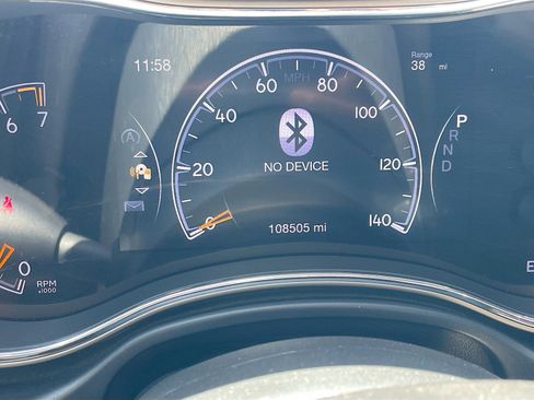 Used 2017 Jeep Grand Cherokee Limited w/ Luxury Group II RWD image 19