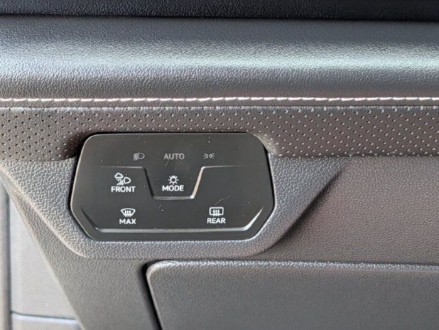 Used 2024 Volkswagen Atlas SE FWD image 23