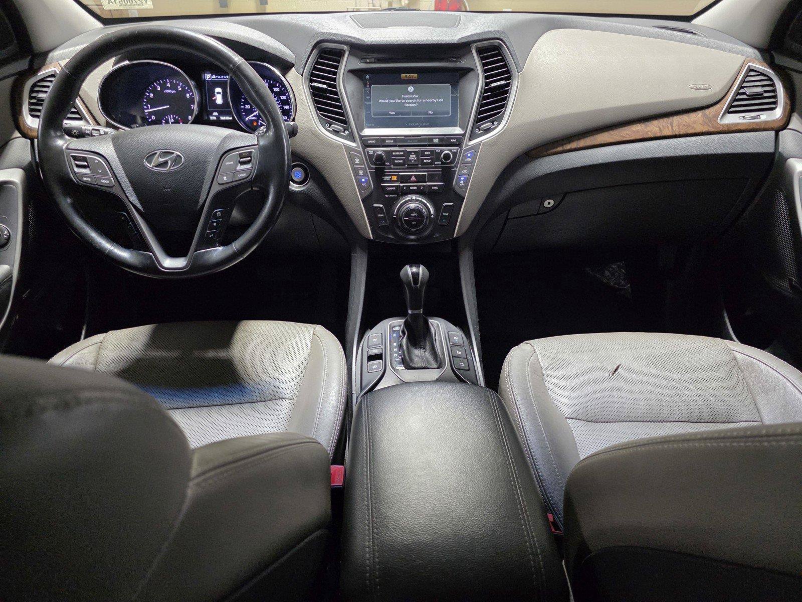Used 2017 Hyundai Santa Fe Limited FWD image 19