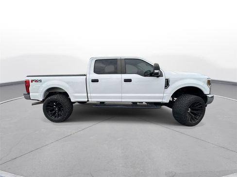 Used 2018 Ford F250 XL w/ STX Appearance Package AWD/4WD image 5
