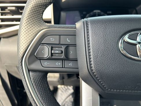 Used 2025 Toyota Sequoia Limited w/ TRD Off-Road Package AWD/4WD image 15