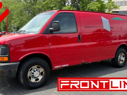 Used 2011 Chevrolet Express 2500 RWD image 1