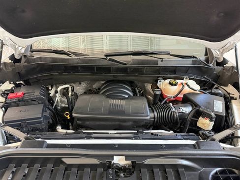 Used 2021 Chevrolet Silverado 1500 High Country w/ Technology Package AWD/4WD image 33