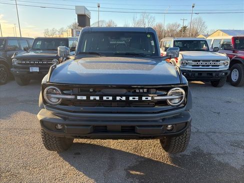 New 2025 Ford Bronco Outer Banks w/ Sasquatch Package image 9