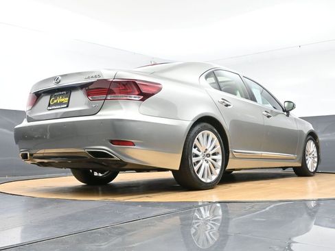 Used 2017 Lexus LS 460 AWD image 55