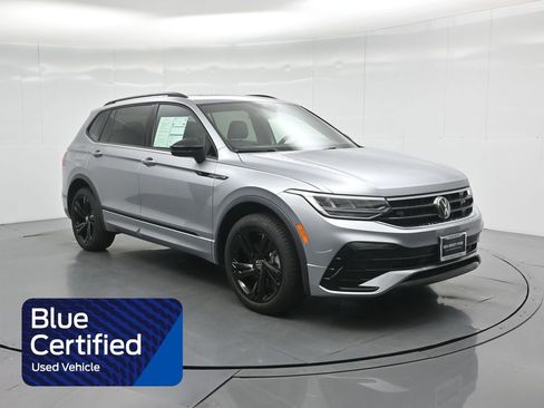 Used 2024 Volkswagen Tiguan SE R-Line image 1