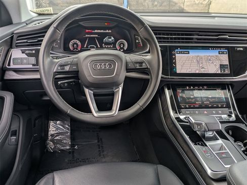 Used 2023 Audi Q8 Premium Plus w/ Premium Plus Package image 8