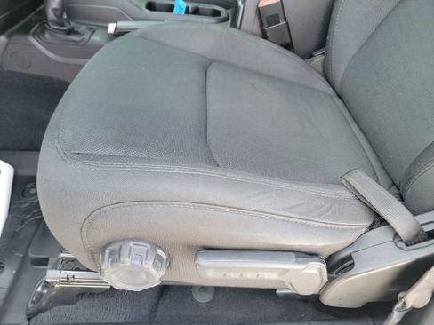 Used 2020 Jeep Gladiator Sport image 15