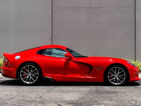 Used 2017 Dodge Viper GTC RWD image 6