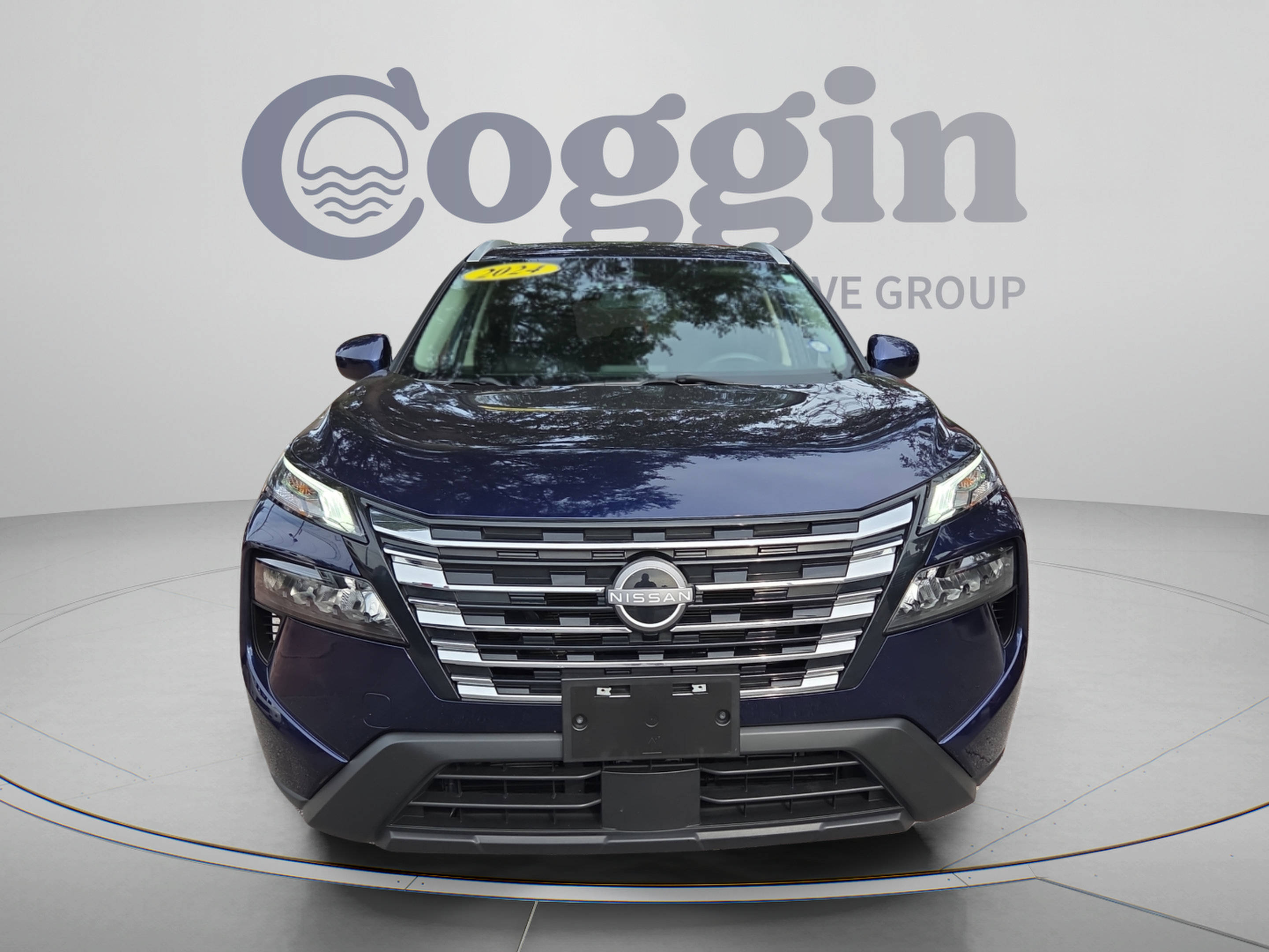 Used 2024 Nissan Rogue SV w/ SV Premium Package AWD/4WD image 8