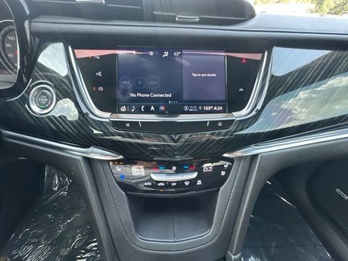 Used 2023 Cadillac XT6 Premium Luxury w/ Technology Package FWD image 13