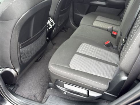 Used 2023 Kia Sorento LX AWD/4WD image 16